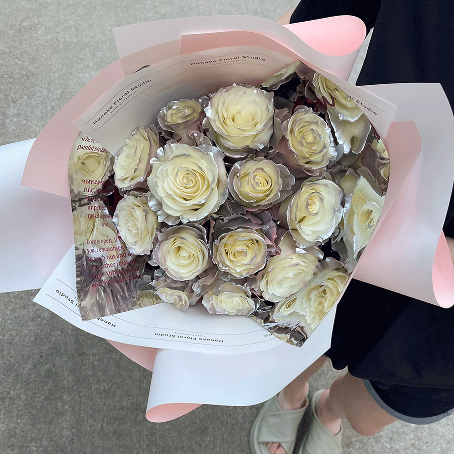 Classic Violet Crystal  Rose Round Bouquet