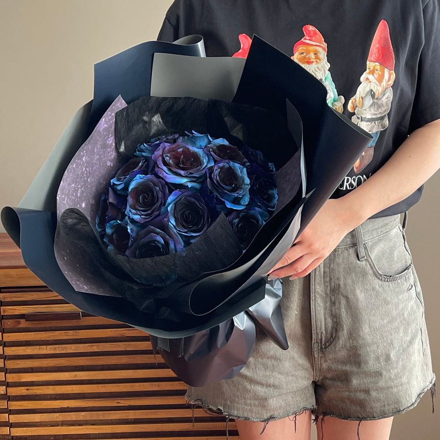 Classic Cosmic Blue Rose Round Bouquet