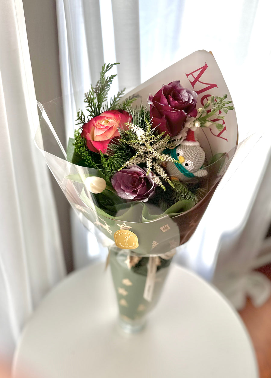 Winter Penguin Christmas Fresh Flower Bouquet